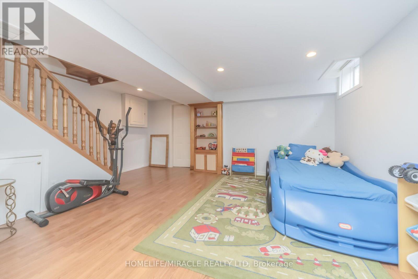 64 Aurora Place, Brampton, Ontario  L6Z 2A8 - Photo 30 - W13566056