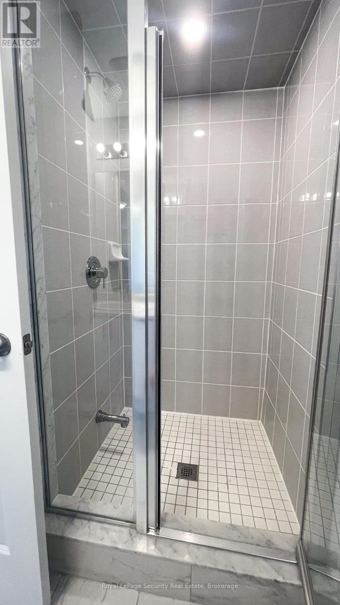 Unit 2 - 39 Wild Rose Gardens, Toronto, Ontario M6L 0A5 - Photo 11 - W13566096