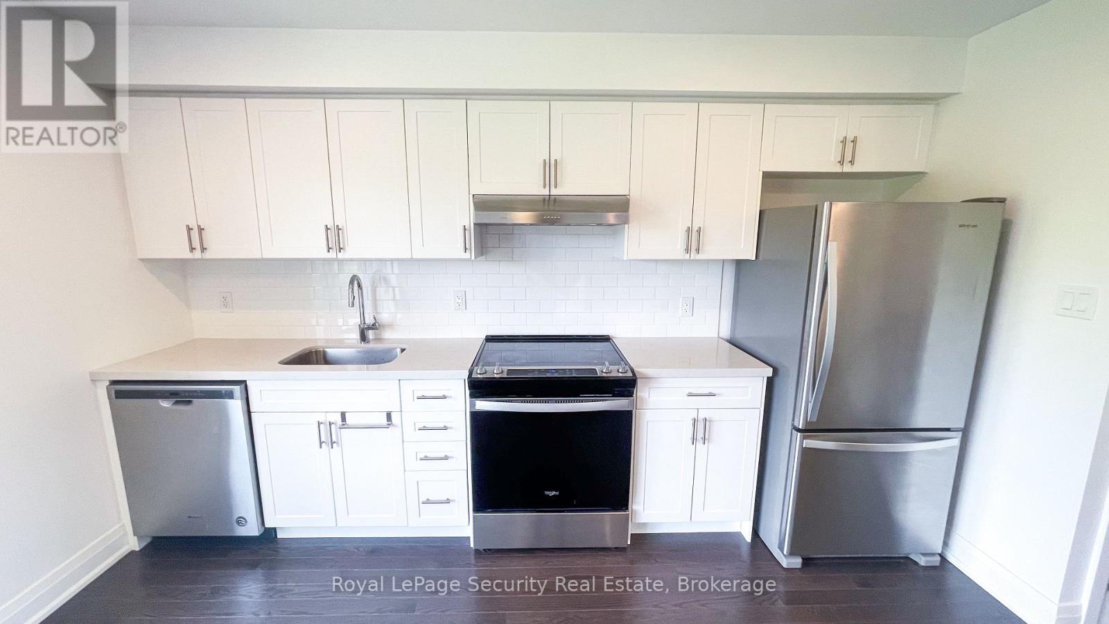 Unit 2 - 39 Wild Rose Gardens, Toronto, Ontario M6L 0A5 - Photo 5 - W13566096
