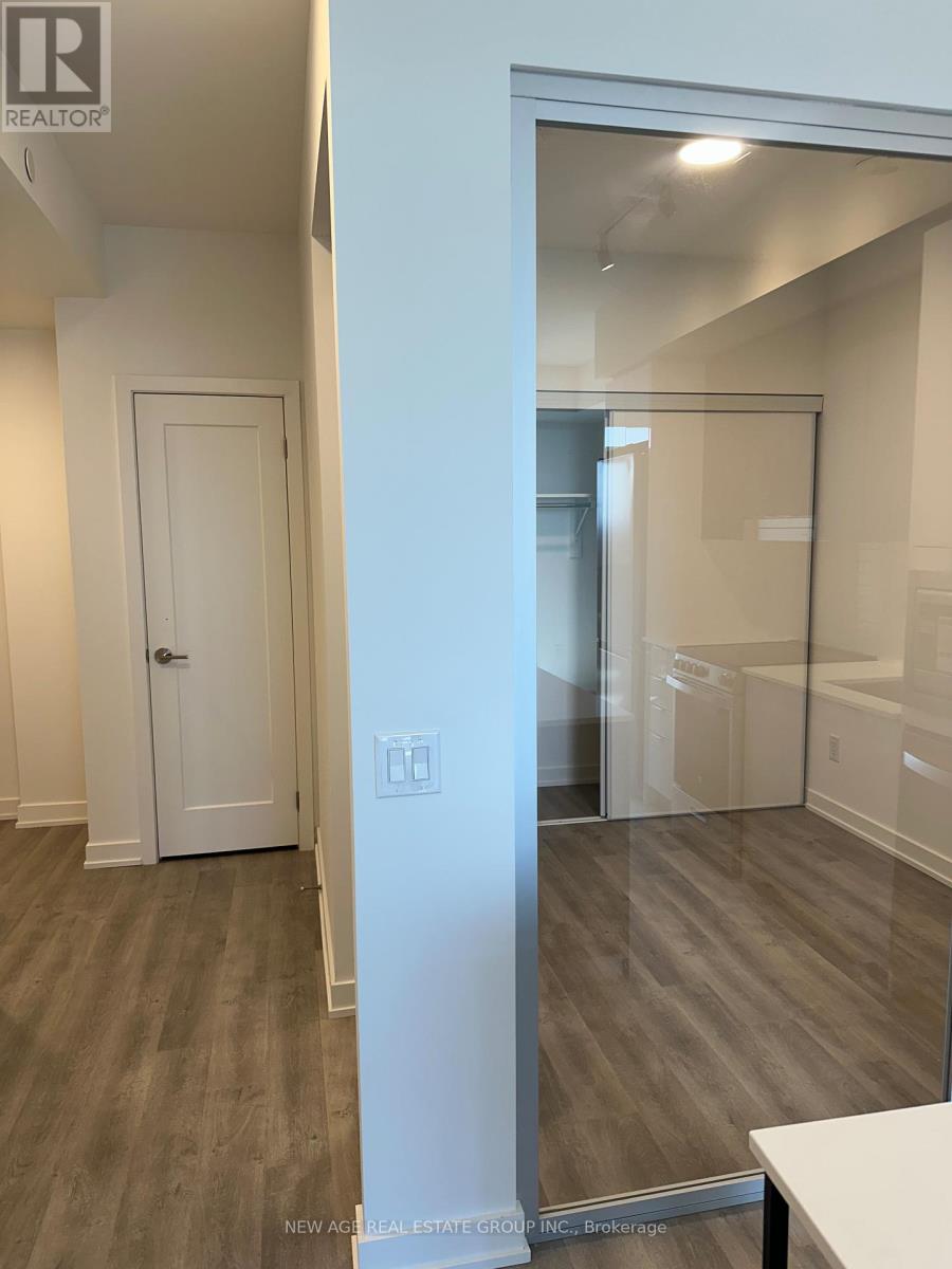 2107 - 5105 Hurontario St Street E, Mississauga, Ontario  L4Z 0C9 - Photo 2 - W13566110