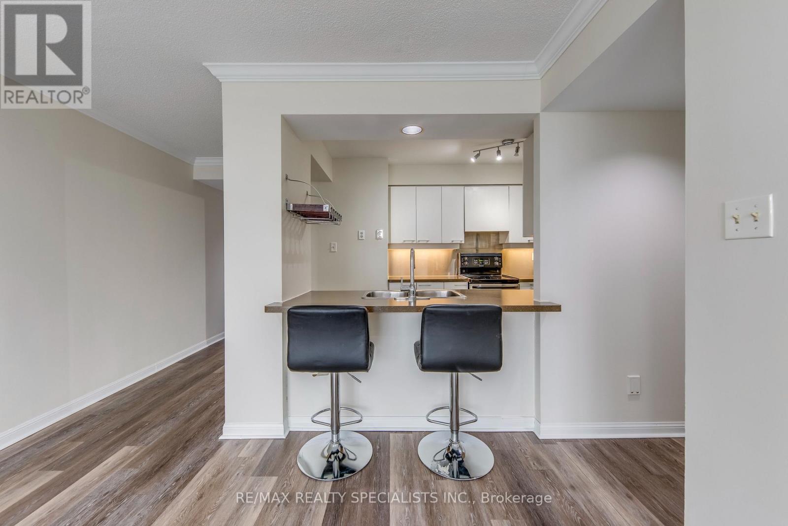 604 - 50 Eglinton Avenue W, Mississauga, Ontario  L5R 3P5 - Photo 15 - W13566118