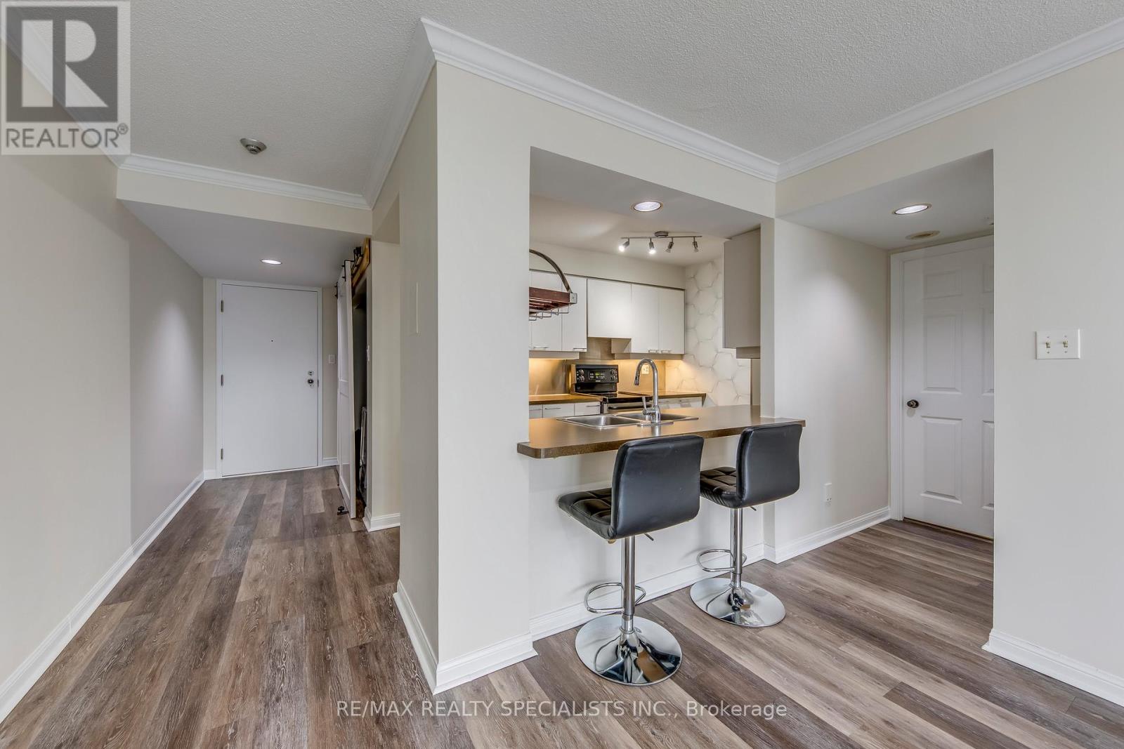 604 - 50 Eglinton Avenue W, Mississauga, Ontario  L5R 3P5 - Photo 16 - W13566118