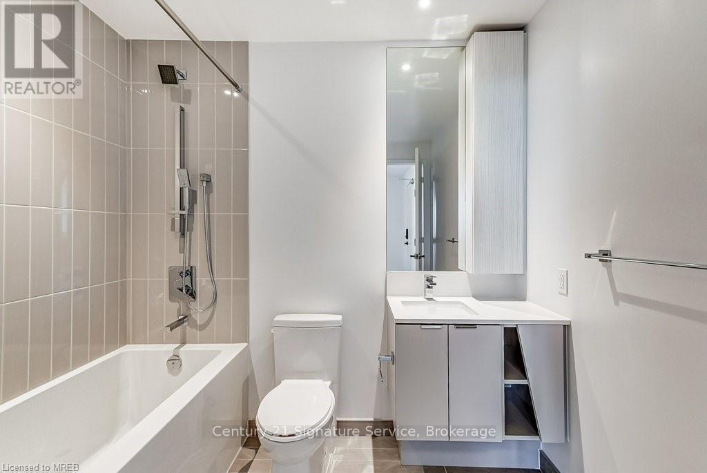 214 - 3883 Quartz Road, Mississauga, Ontario  L5B 0M4 - Photo 3 - W13566170