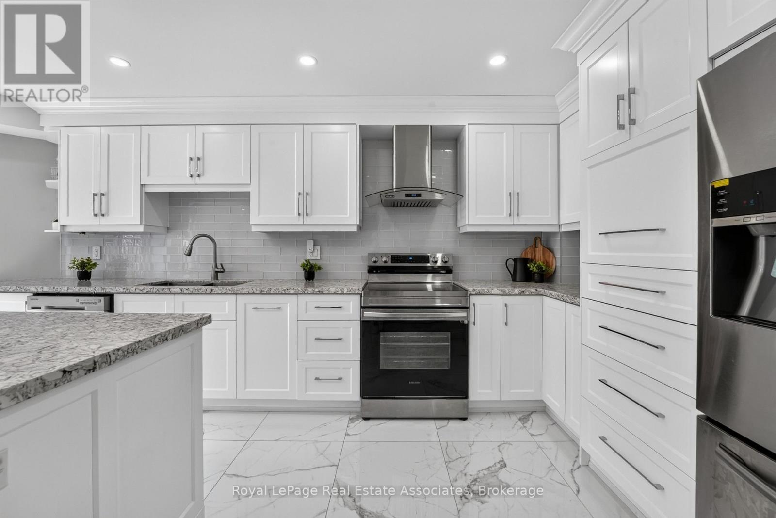 3346 Chartrand Crescent, Mississauga, Ontario  L5L 4C5 - Photo 13 - W13566320