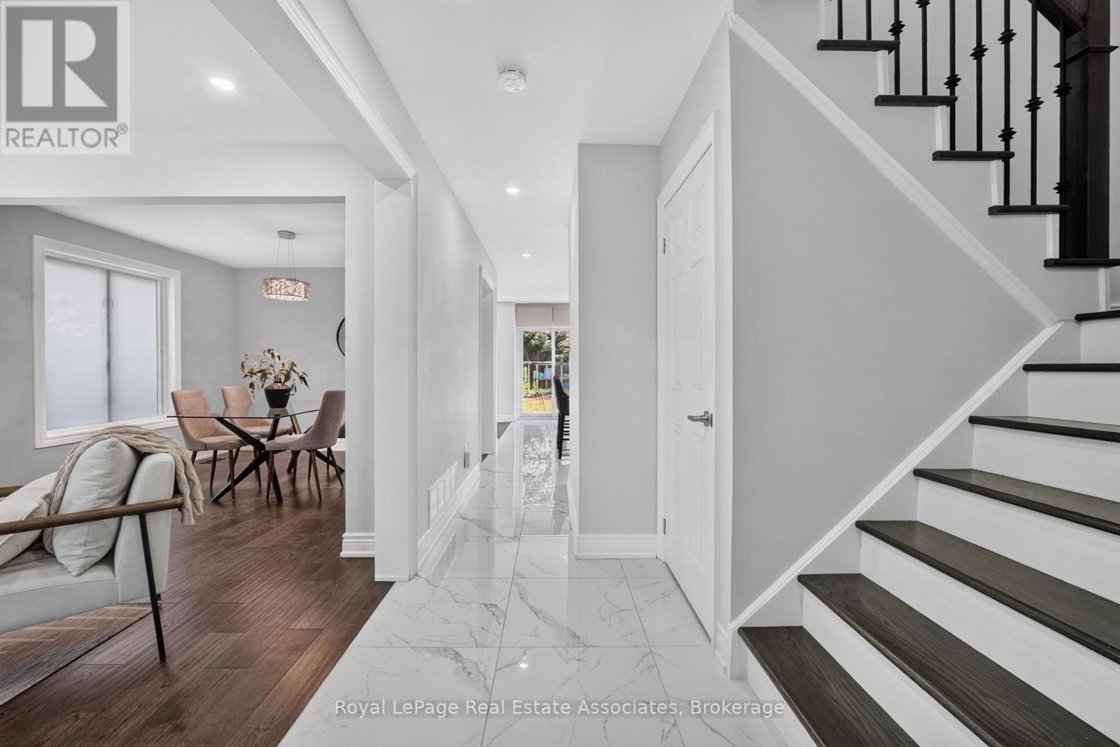 3346 Chartrand Crescent, Mississauga, Ontario  L5L 4C5 - Photo 4 - W13566320