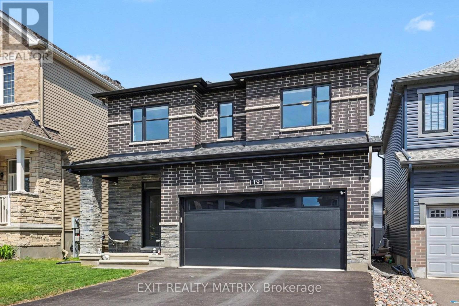 19 Fossa Terrace, Ottawa, Ontario  K2J 6W4 - Photo 2 - X13429156