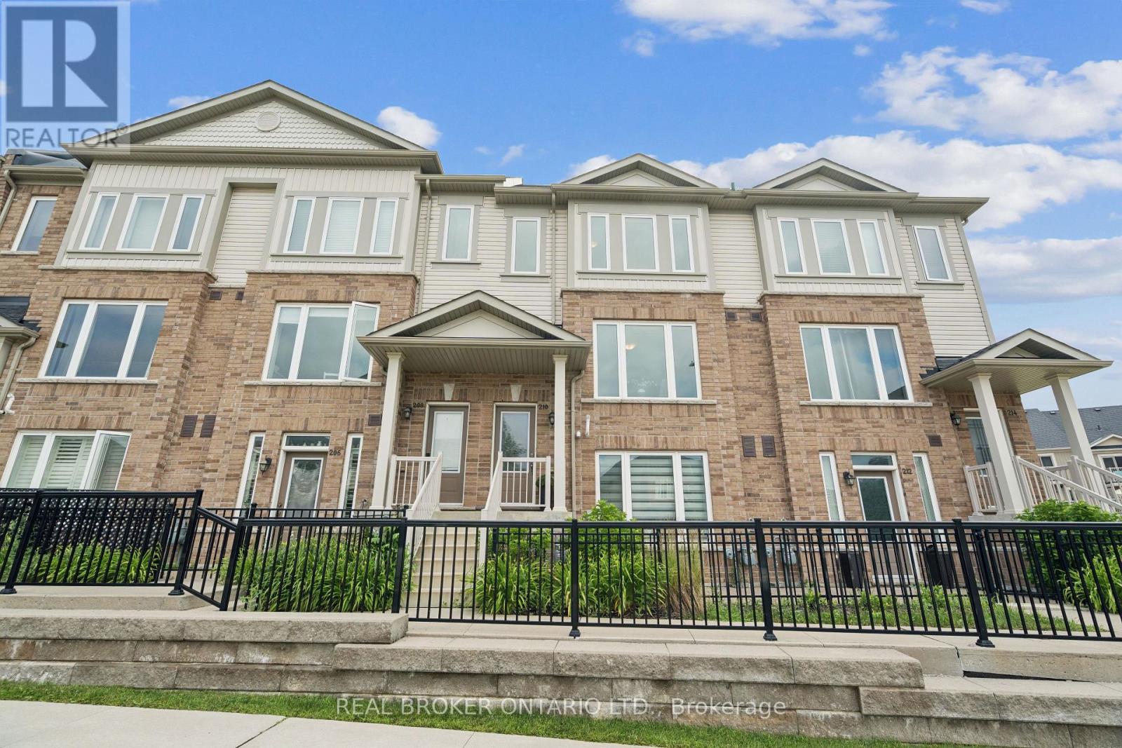 31 - 210 Law Drive, Guelph, Ontario N1E 0P6 - Photo 2 - X13566090