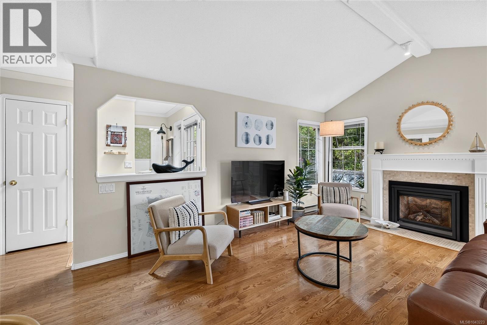 8 124 Valhalla Rd