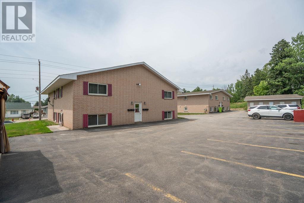 1014 Peoples Rd, Sault Ste. Marie, Ontario  P6C 3W2 - Photo 4 - SM261860