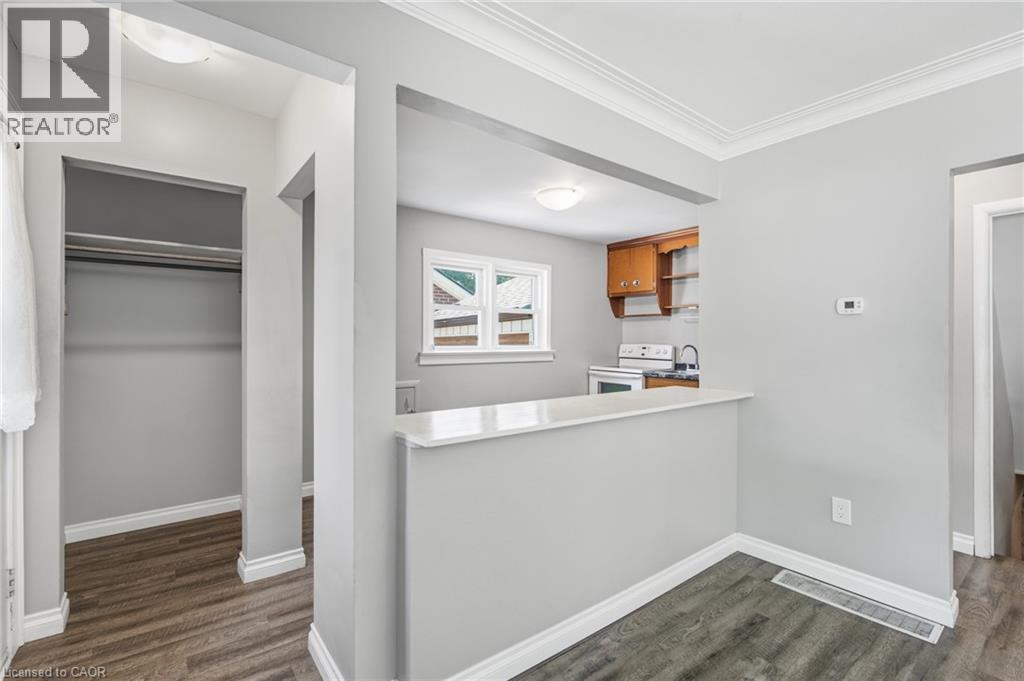 33 Belmont Avenue E, Kitchener, Ontario N2M 4B8 - Photo 12 - 40846874