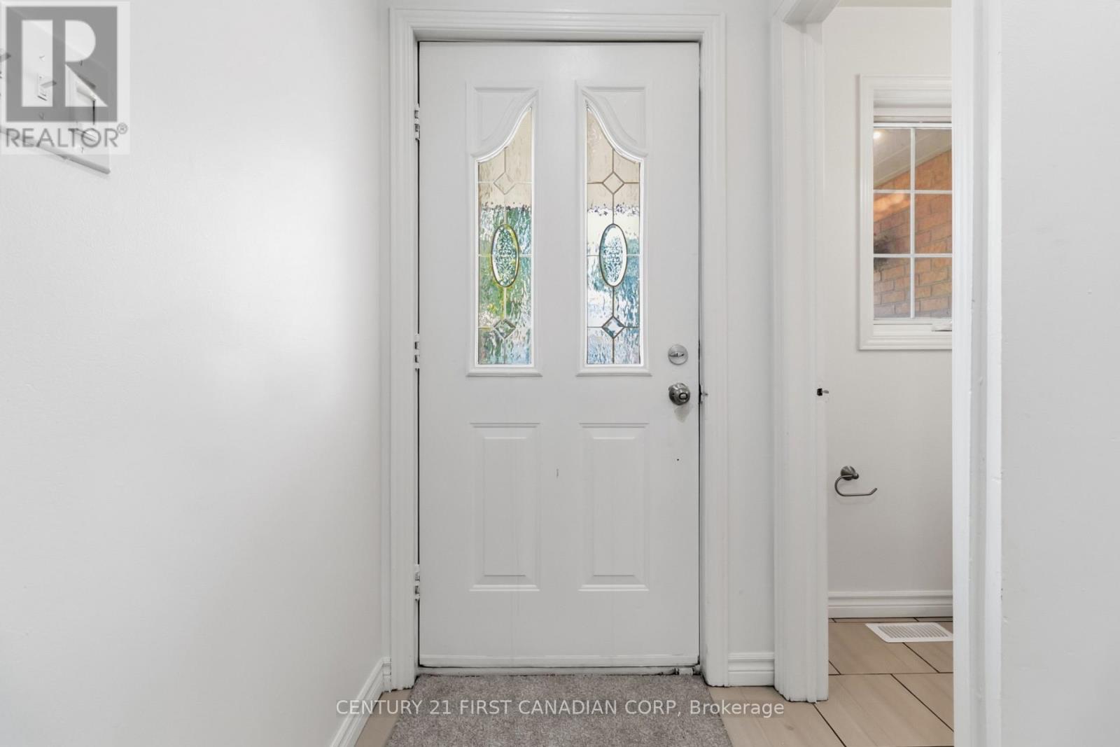 77 Watt Street, Guelph, Ontario  N1E 6W6 - Photo 3 - X13566374
