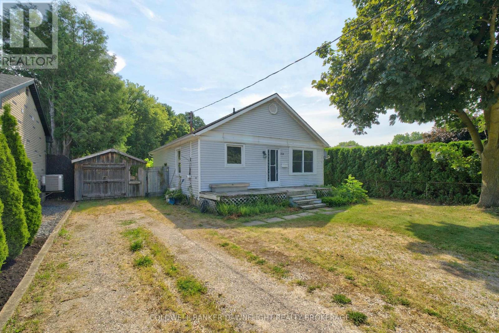 254 Marlborough Street, South Huron, Ontario  N0M 1S2 - Photo 2 - X13566494