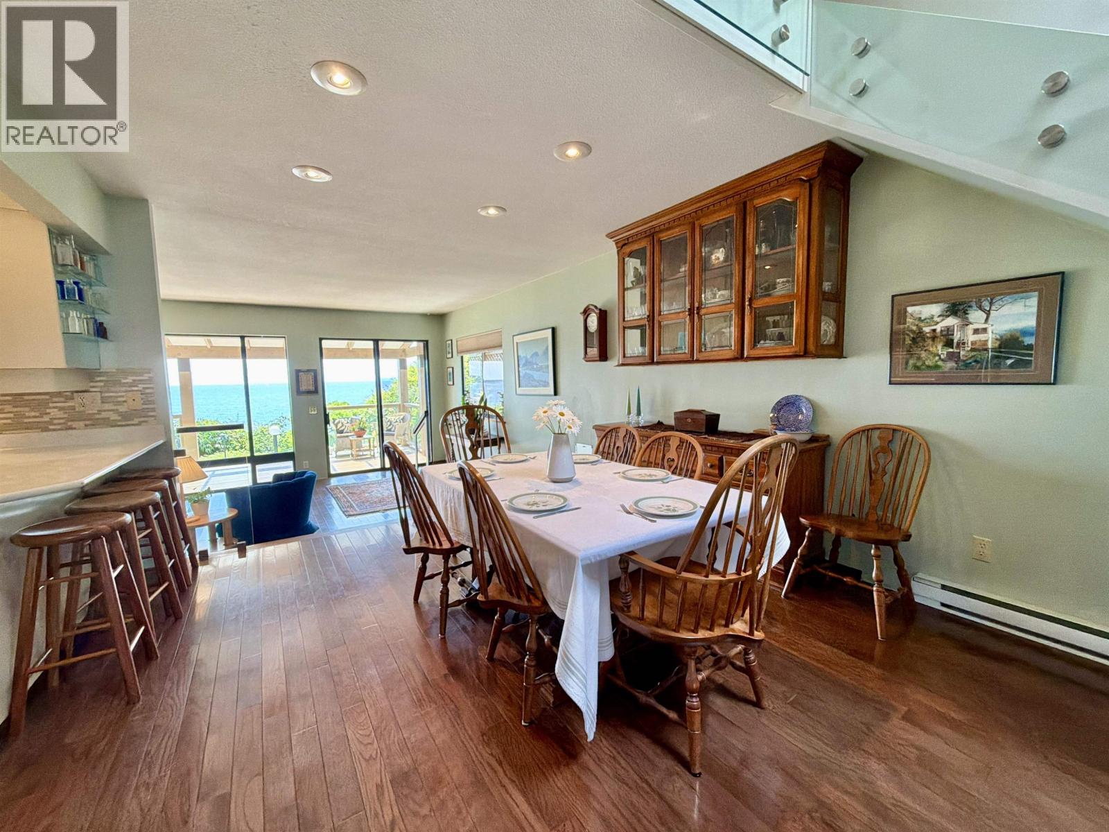 735 Franklin Road, Gibsons, British Columbia V0N 1V8 - Photo 13 - R3146475