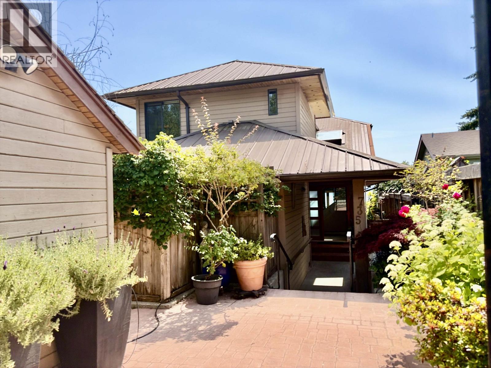 735 Franklin Road, Gibsons, British Columbia V0N 1V8 - Photo 39 - R3146475