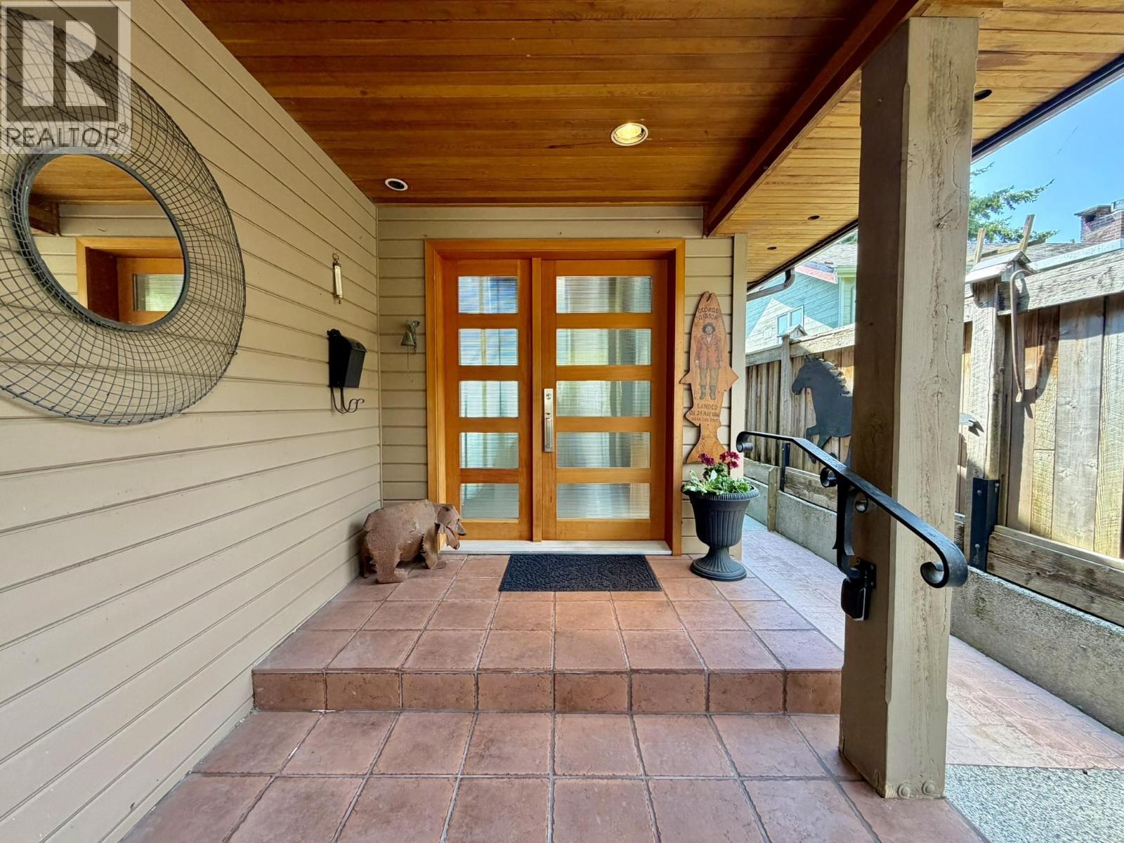 735 Franklin Road, Gibsons, British Columbia V0N 1V8 - Photo 6 - R3146475