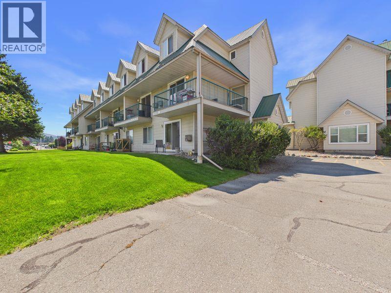 1004 23rd Avenue N Unit# 209, Cranbrook, British Columbia V1C 6P9 - Photo 2 - 10393892