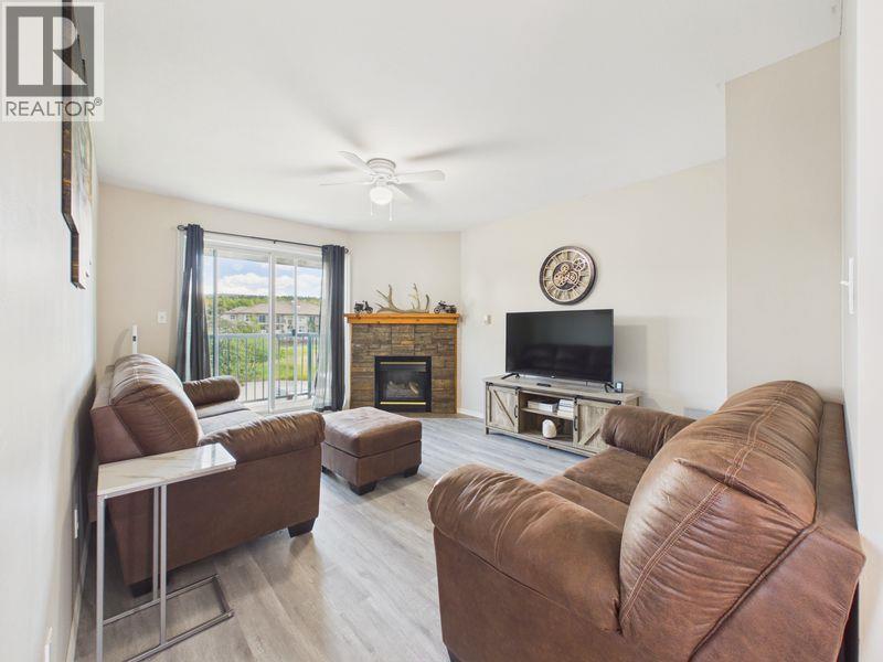 1004 23rd Avenue N Unit# 209, Cranbrook, British Columbia V1C 6P9 - Photo 4 - 10393892