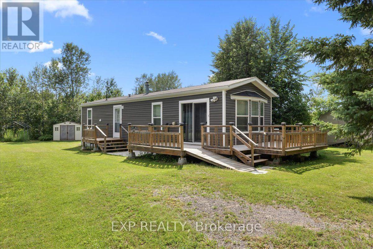 114 HAROLD VALLEY DRIVE, Ottawa