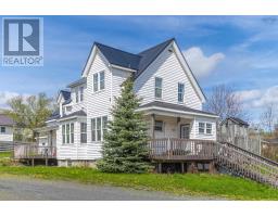 102 North Foord Street, Stellarton, Nova Scotia