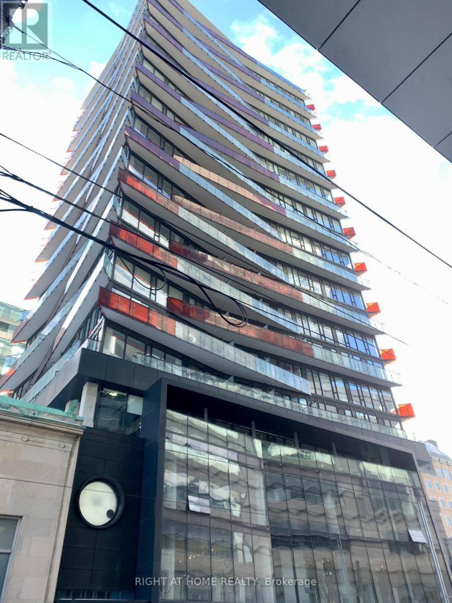 2407 - 215 Queen Street W, Toronto, Ontario  M5V 0P5 - Photo 1 - C13566338