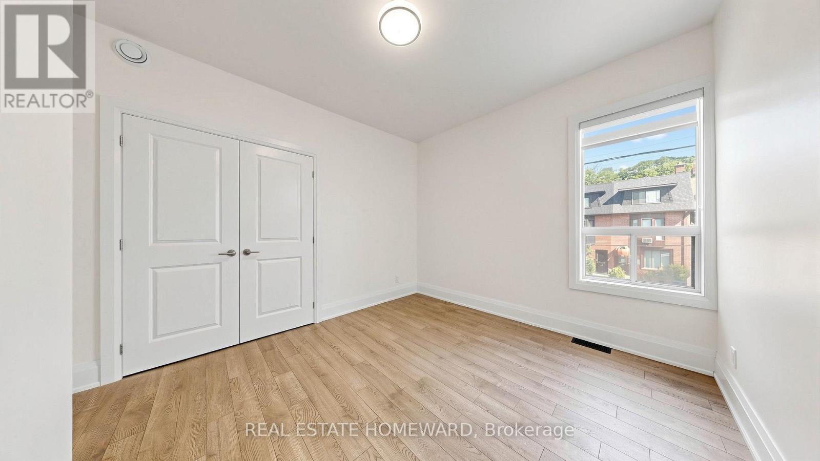 2 - 124 Kendal Avenue, Toronto, Ontario  M5R 1L9 - Photo 8 - C13566464