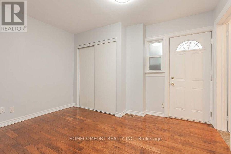 208 Manning Avenue, Toronto, Ontario M6J 2K7 - Photo 8 - C13566486