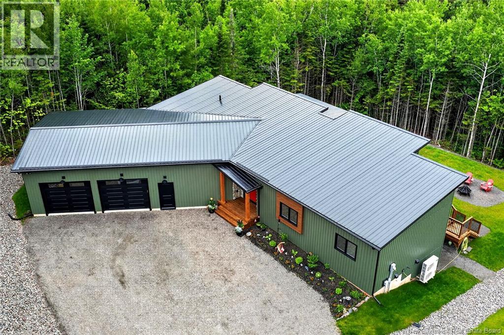 10 Orchard Avenue, Irishtown, New Brunswick