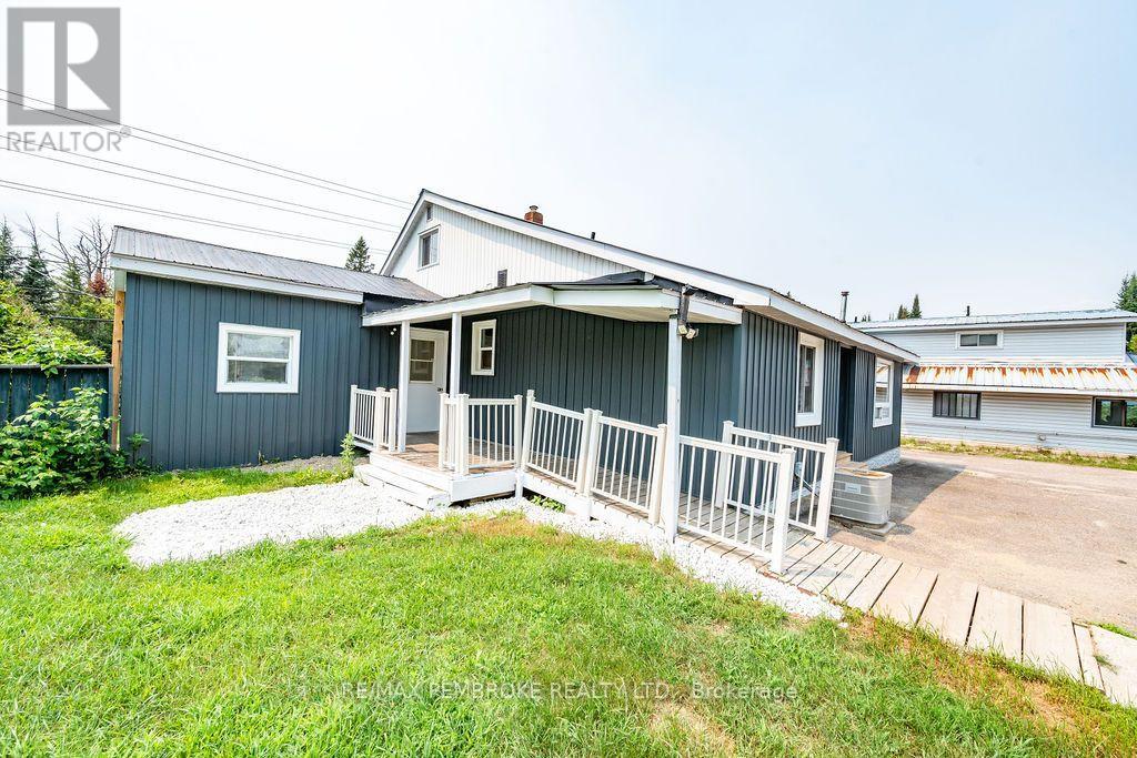 32560 Highway Highway, Laurentian Hills, Ontario  K0J 1P0 - Photo 40 - X13549334