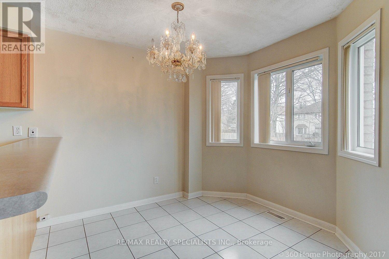 97 Piperbrook Crescent, Toronto, Ontario  M1E 5H1 - Photo 7 - E13566444