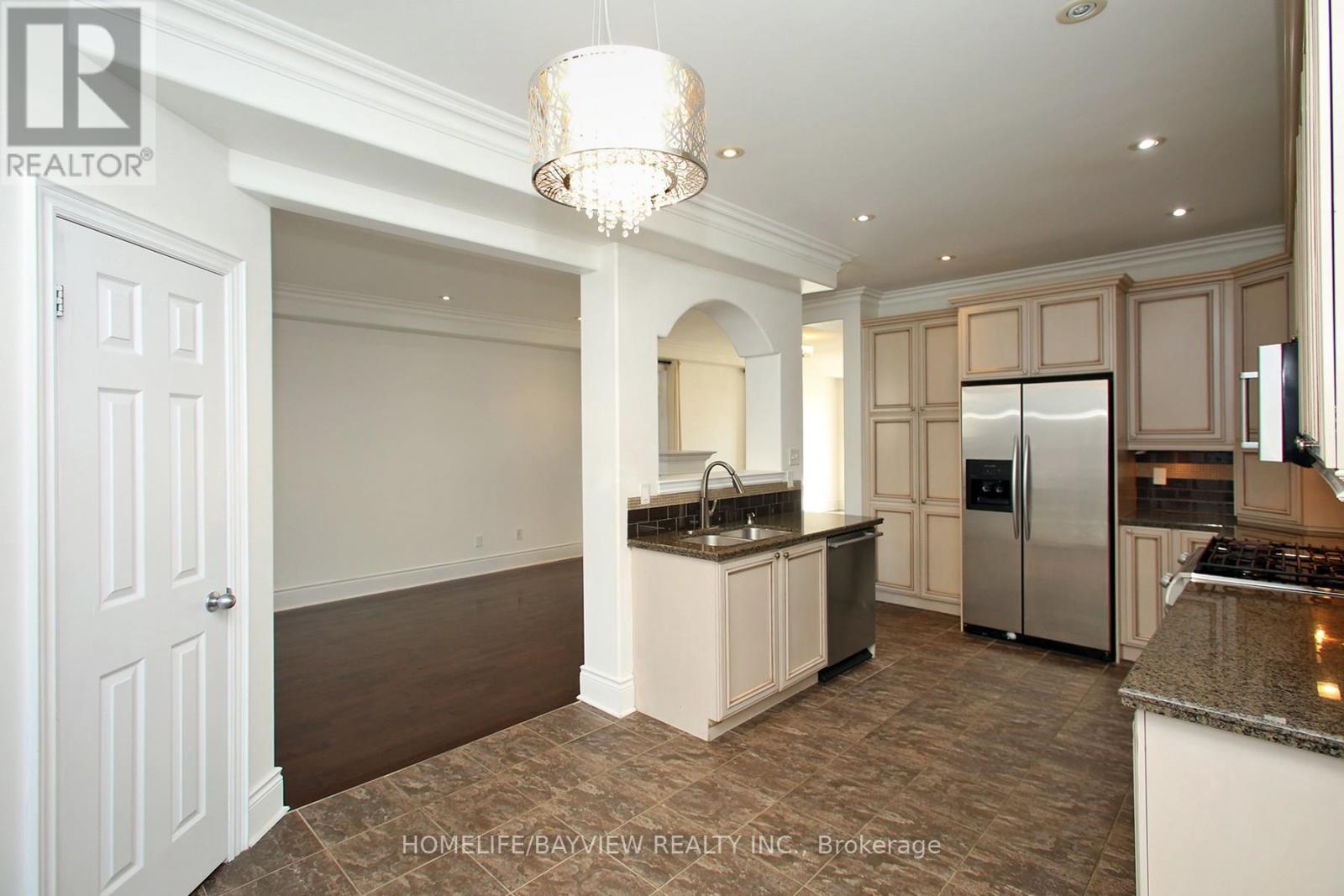 572 Country Glen Road, Markham, Ontario L6B 1E8 - Photo 10 - N13566398