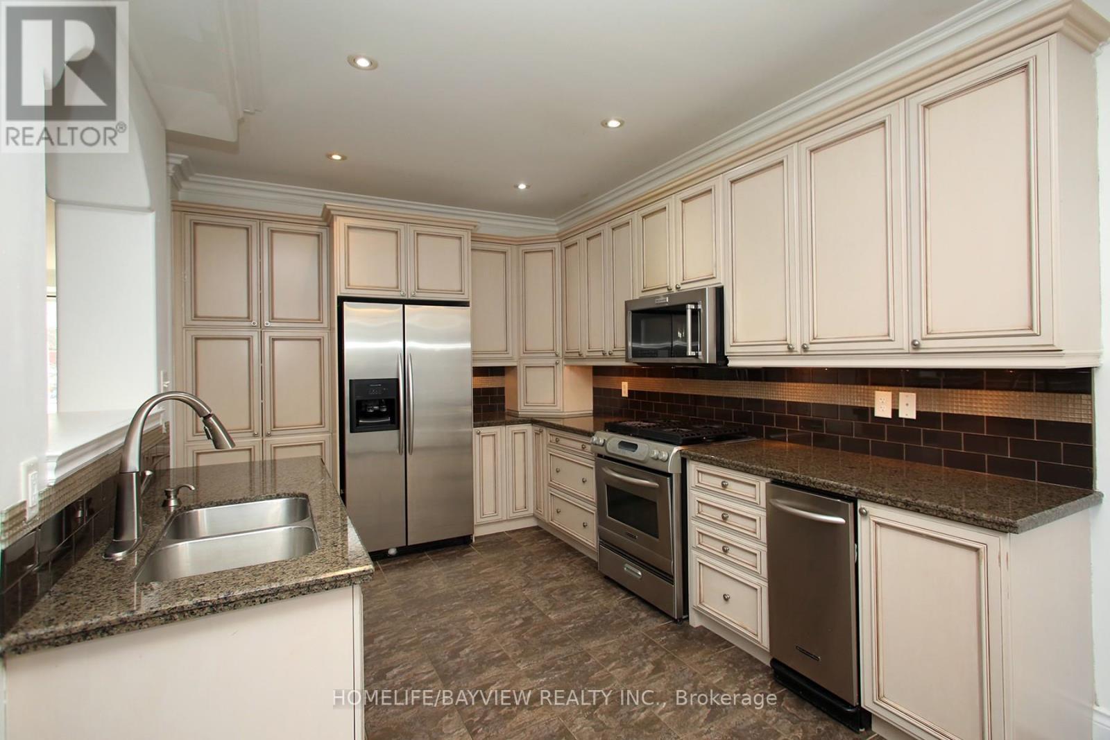 572 Country Glen Road, Markham, Ontario L6B 1E8 - Photo 11 - N13566398