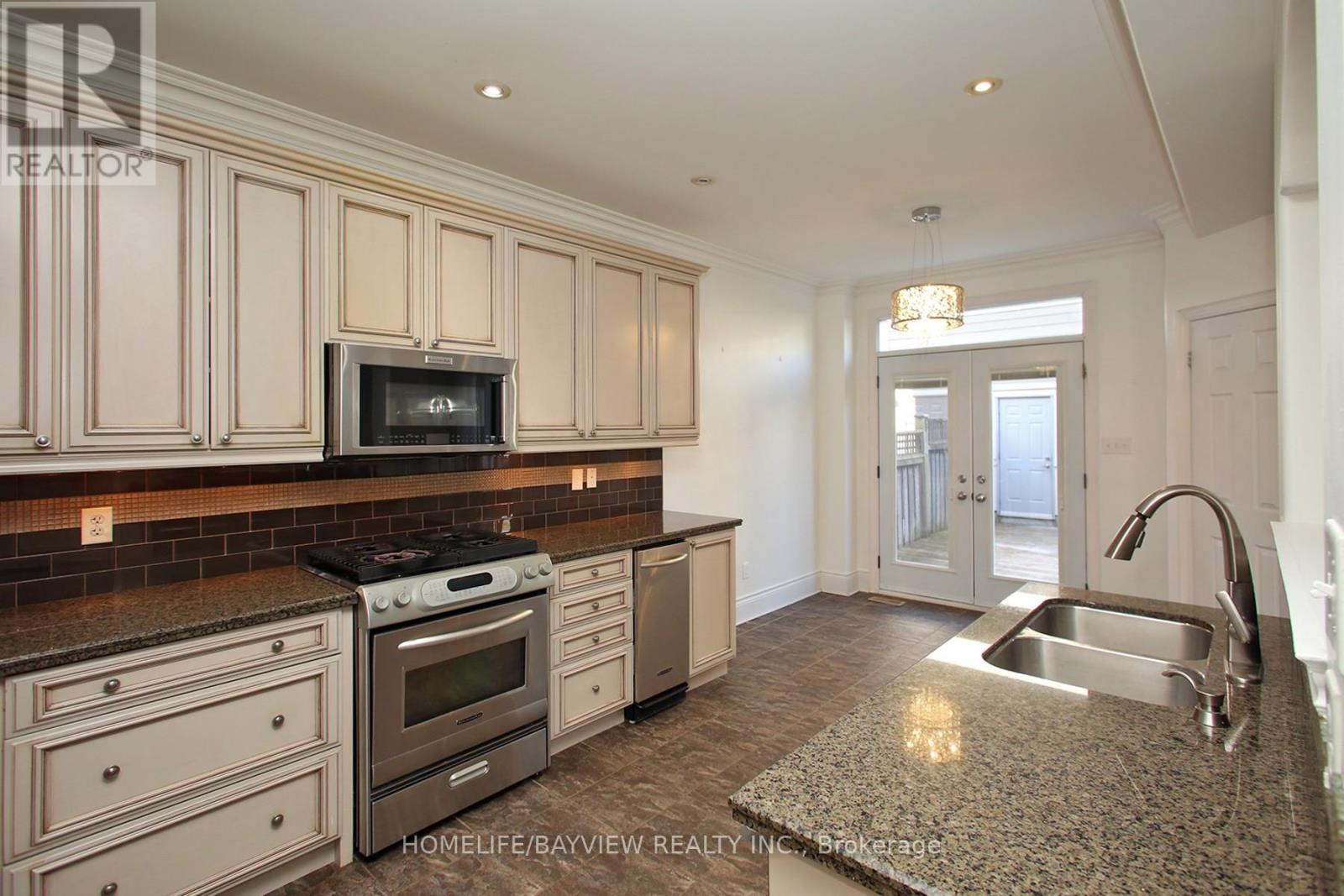 572 Country Glen Road, Markham, Ontario L6B 1E8 - Photo 12 - N13566398