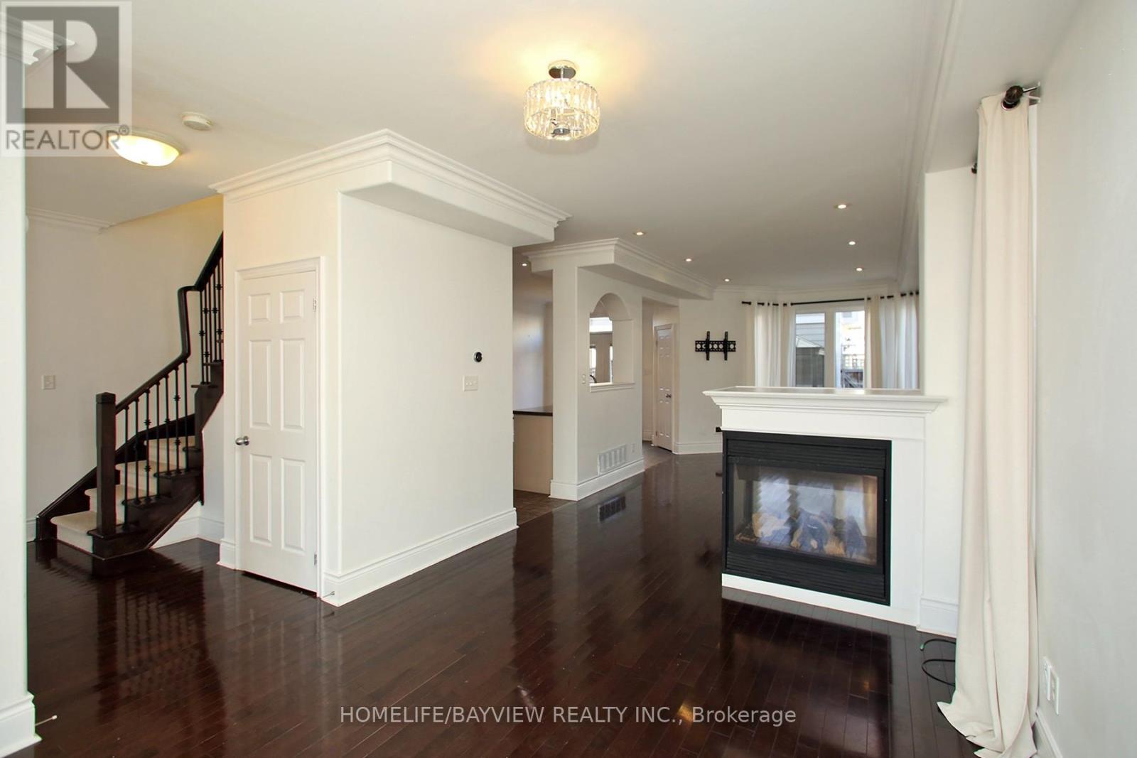 572 Country Glen Road, Markham, Ontario L6B 1E8 - Photo 4 - N13566398