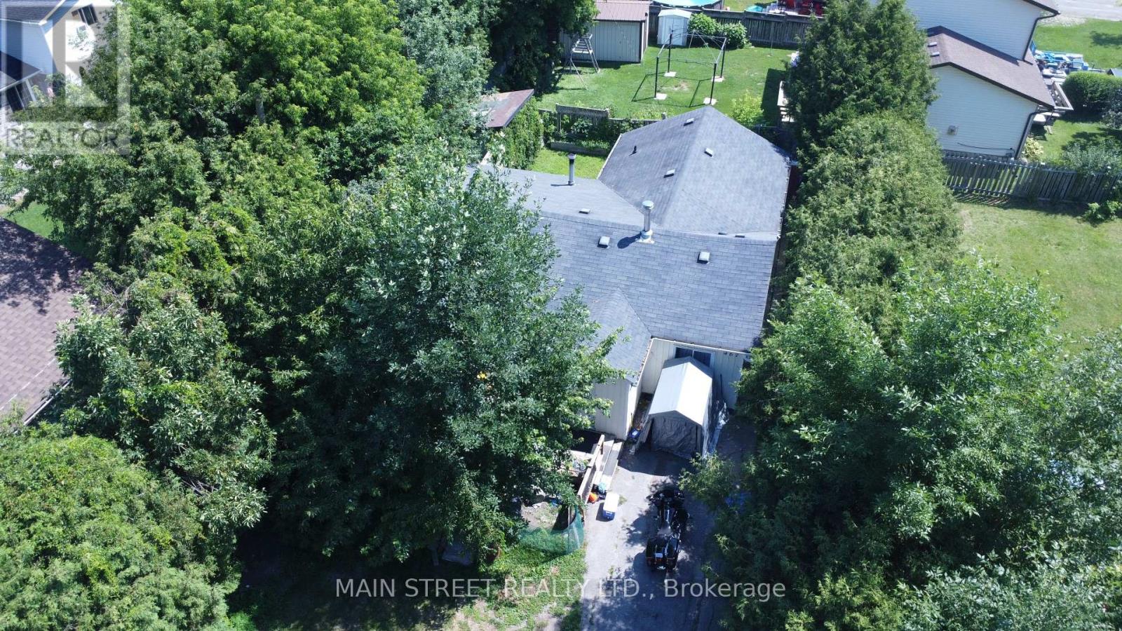 467 Lake Drive S, Georgina, Ontario  L4P 1R2 - Photo 10 - N13566504