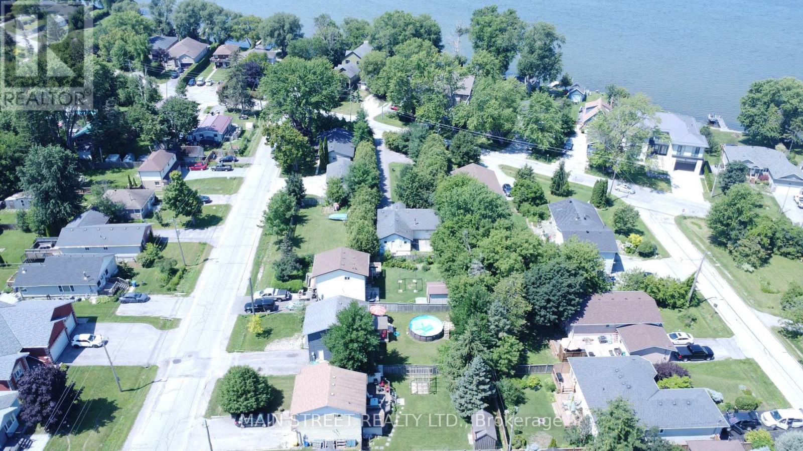 467 Lake Drive S, Georgina, Ontario  L4P 1R2 - Photo 3 - N13566504