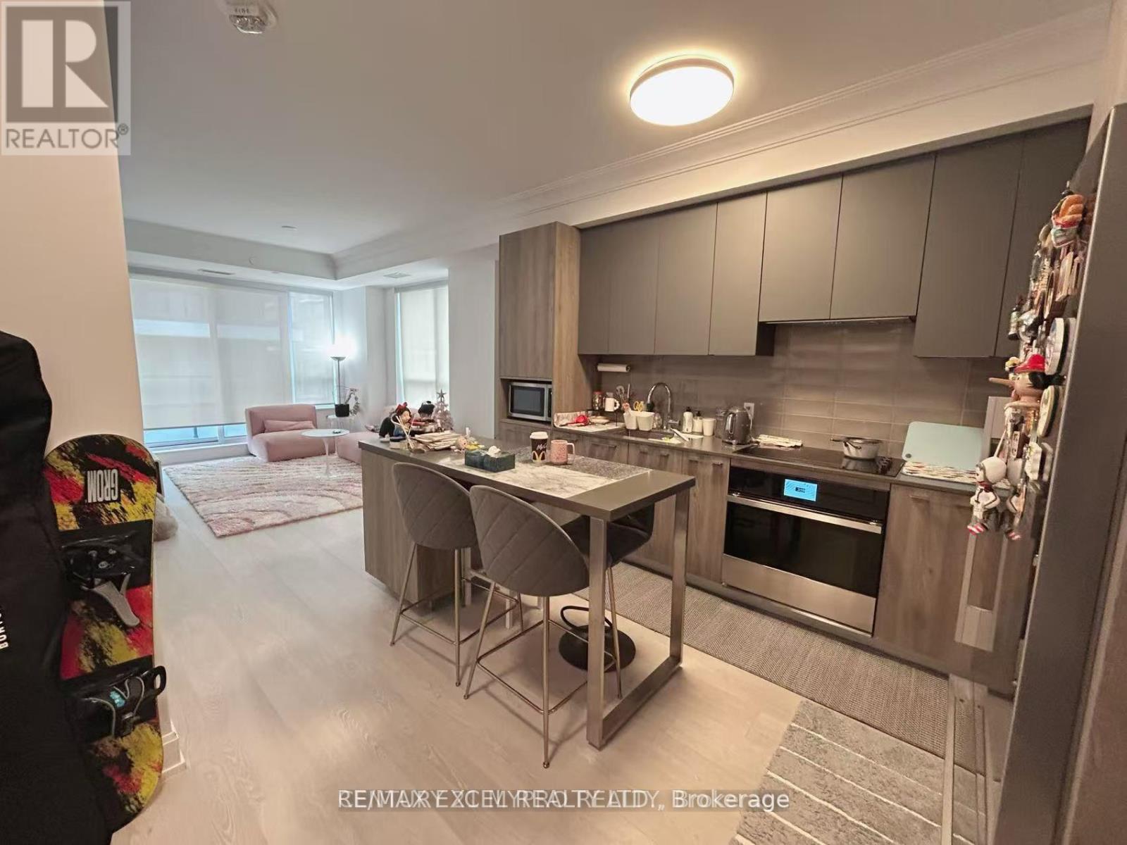 523 - 38 Water Walk Drive, Markham (Unionville), Ontario  L3R 6M8 - Photo 3 - N13566508