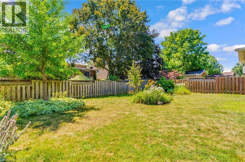 15 Lewis Crescent, Kitchener, Ontario  N2A 2T7 - Photo 36 - 40845880