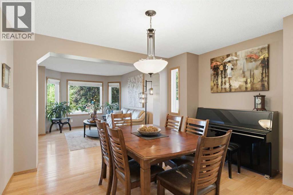 12 Edgeridge Green Nw, Calgary, Alberta  T3A 6A9 - Photo 8 - A2327402
