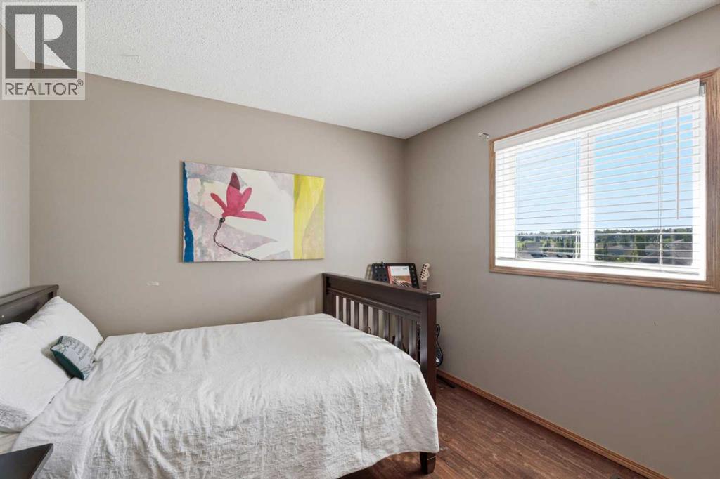 12 Edgeridge Green Nw, Calgary, Alberta  T3A 6A9 - Photo 31 - A2327402
