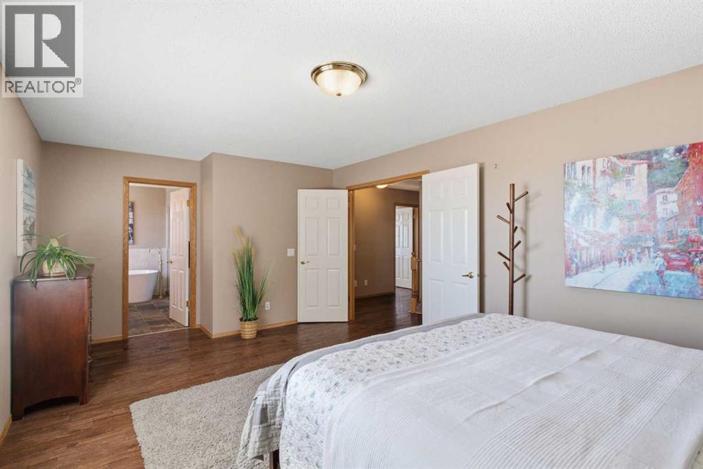 12 Edgeridge Green Nw, Calgary, Alberta  T3A 6A9 - Photo 27 - A2327402