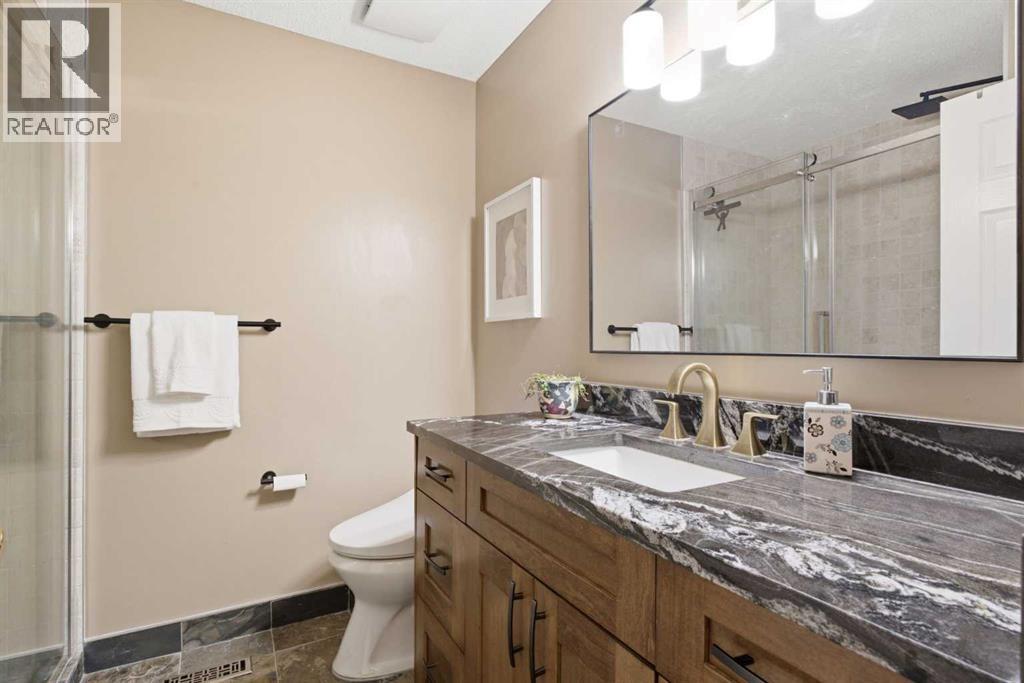 12 Edgeridge Green Nw, Calgary, Alberta  T3A 6A9 - Photo 35 - A2327402