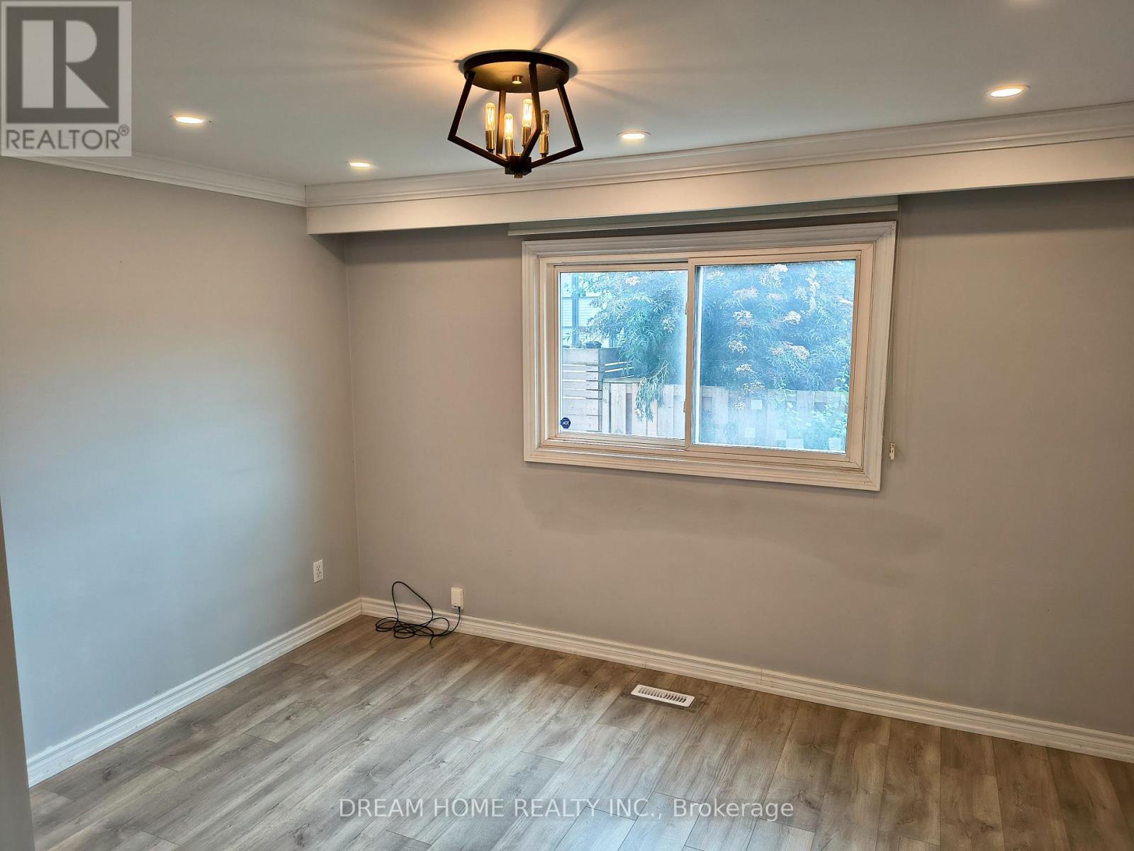 #back - 6 Alcester Court, Toronto, Ontario M6A 2Z6 - Photo 12 - W13548258