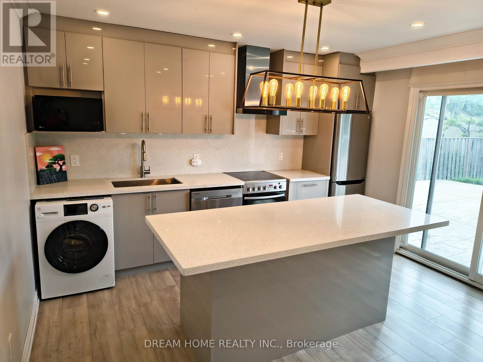 #back - 6 Alcester Court, Toronto, Ontario M6A 2Z6 - Photo 2 - W13548258