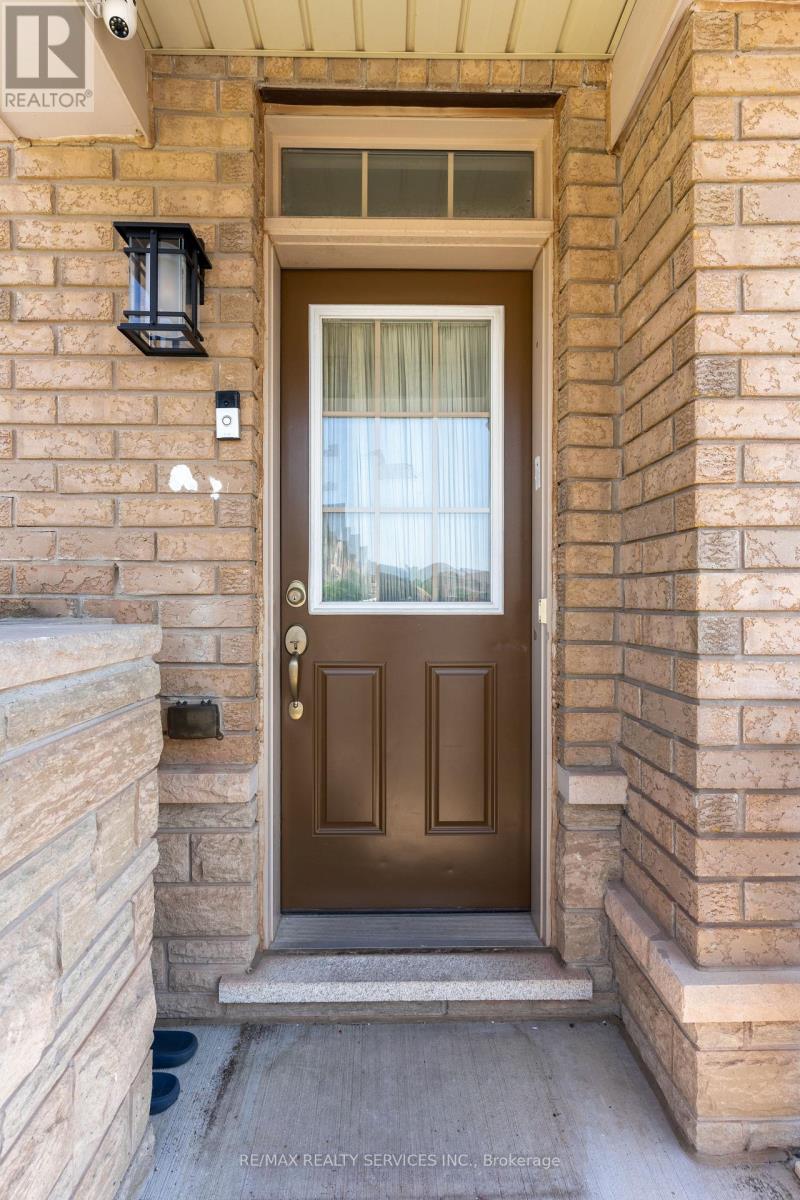 109 Bonnie Braes Drive N, Brampton, Ontario  L6Y 0Z5 - Photo 48 - W13566364