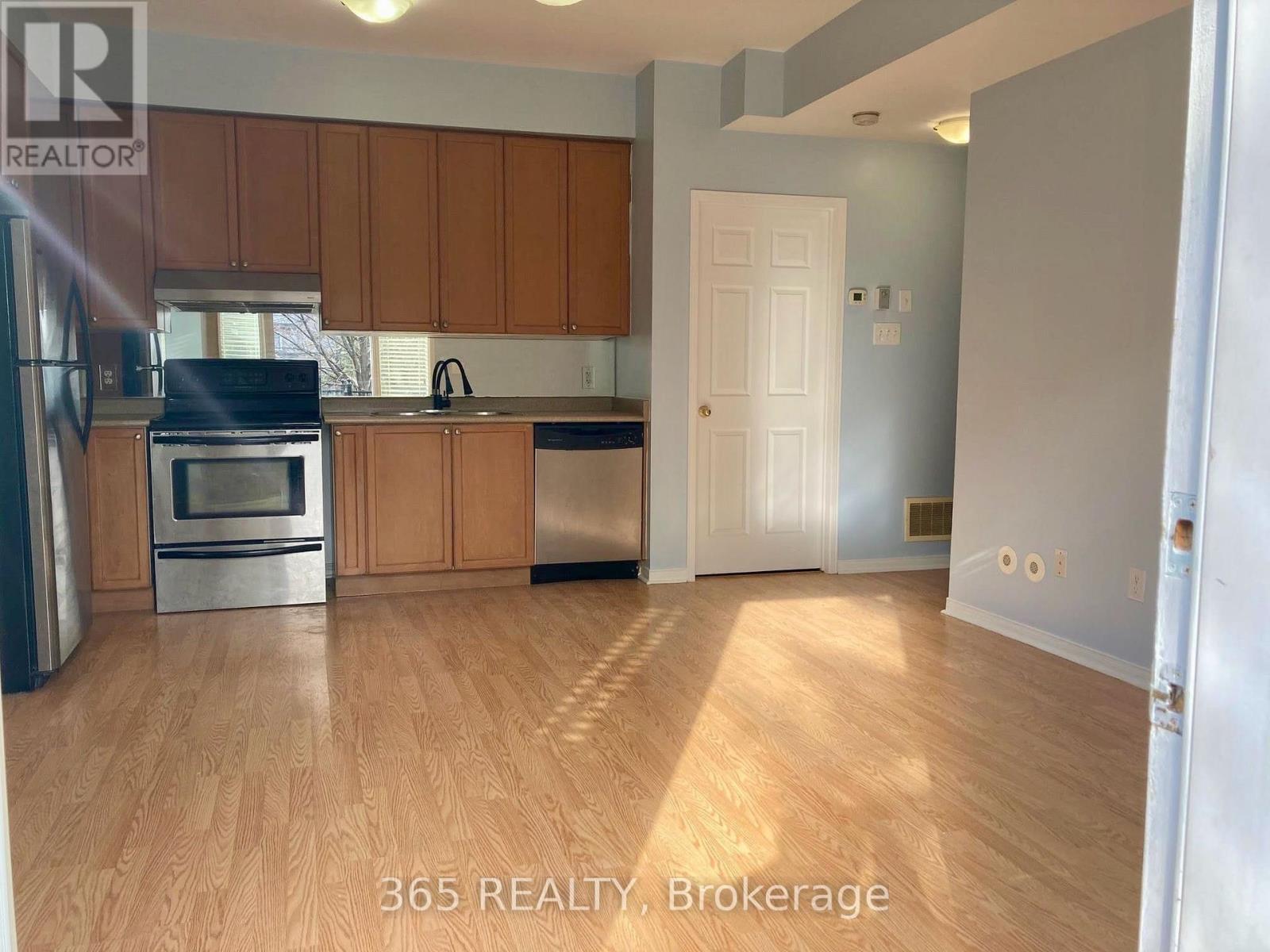 263 - 4975 Southampton Drive, Mississauga, Ontario  L5M 8E2 - Photo 2 - W13566386