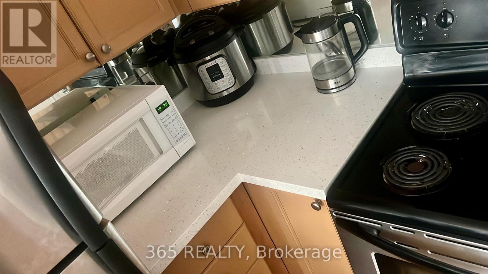 263 - 4975 Southampton Drive, Mississauga, Ontario  L5M 8E2 - Photo 4 - W13566386