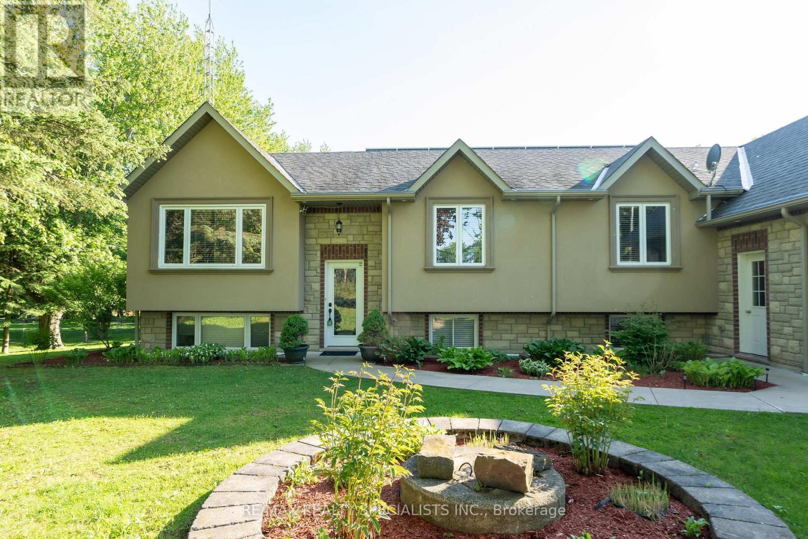 10642 Sixth Line, Halton Hills, Ontario  L7G 4S6 - Photo 4 - W13566400