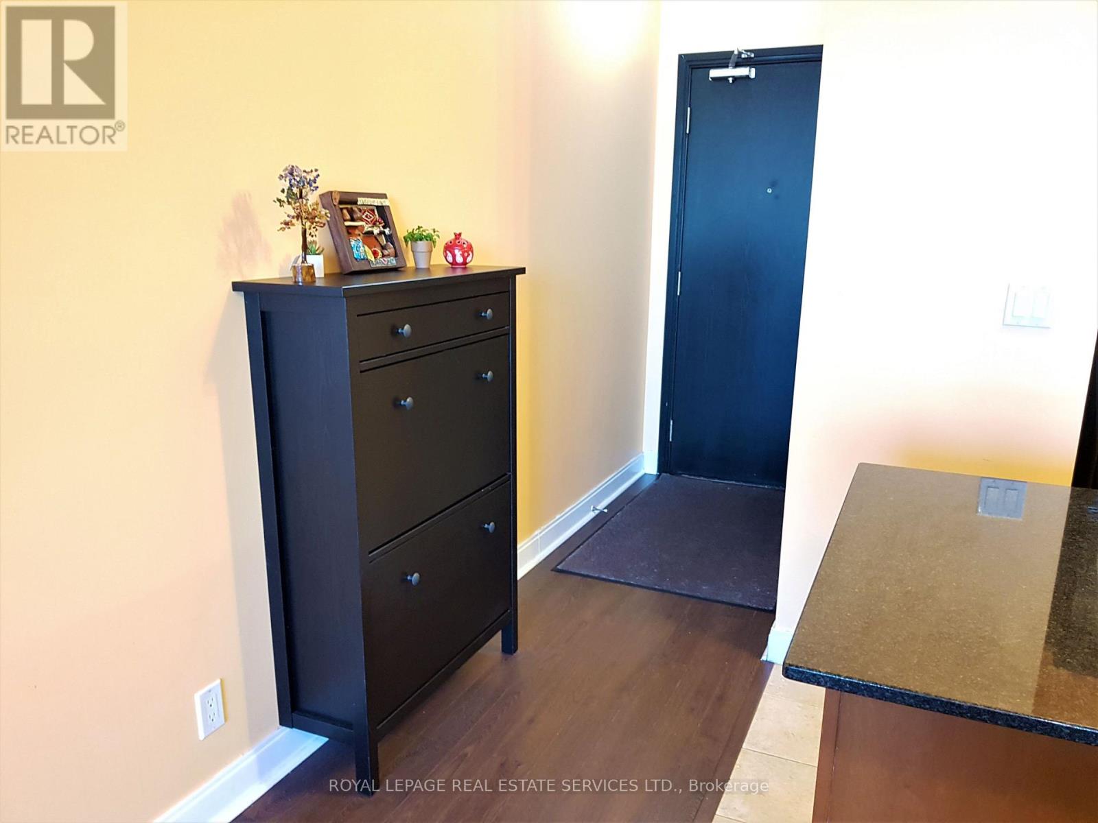 2401 - 90 Absolute Avenue, Mississauga, Ontario  L4Z 0A3 - Photo 3 - W13566430