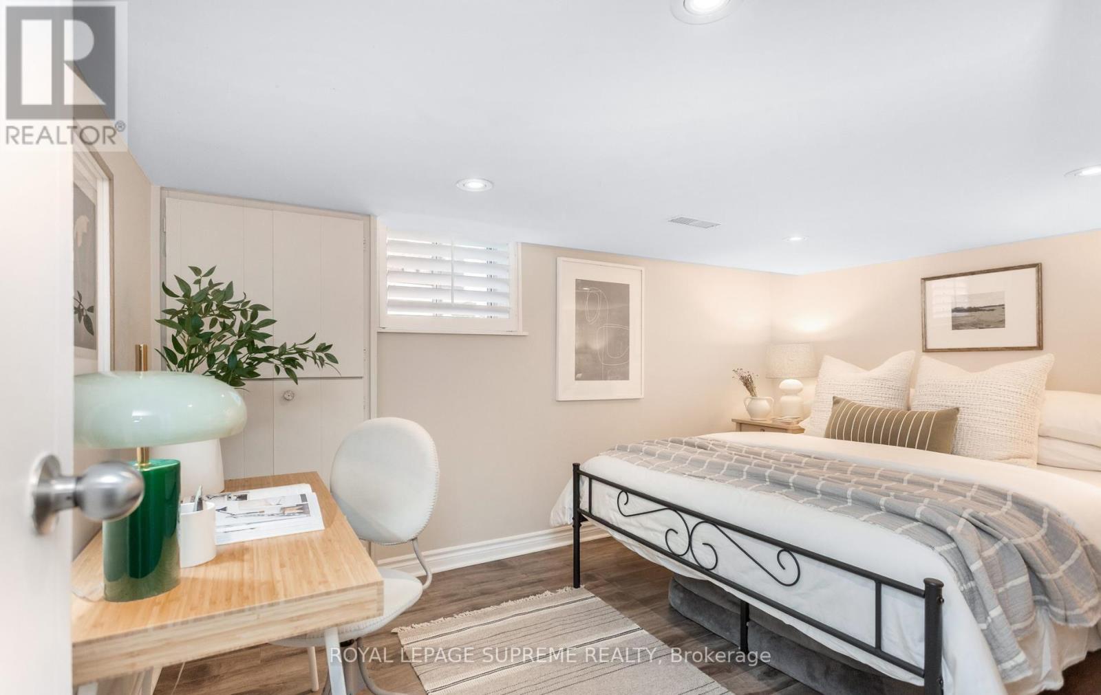 50 Brookside Avenue, Toronto, Ontario  M6S 4G7 - Photo 40 - W13566478