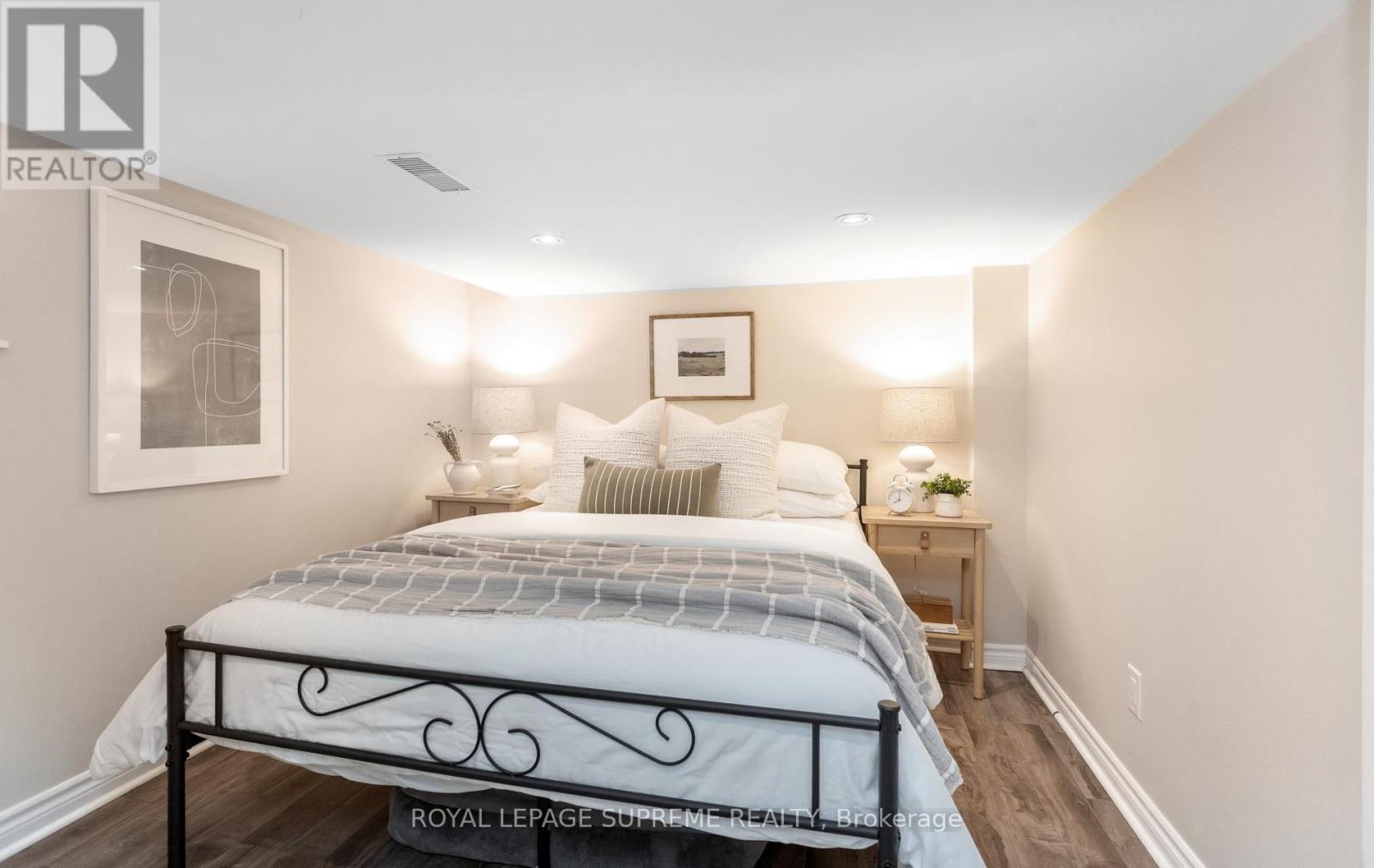 50 Brookside Avenue, Toronto, Ontario  M6S 4G7 - Photo 41 - W13566478
